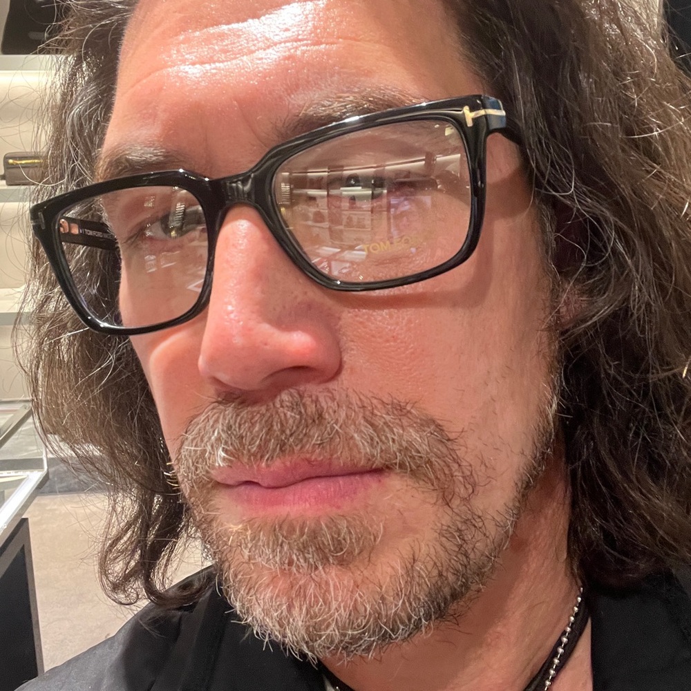 Meet your Posher, Chris